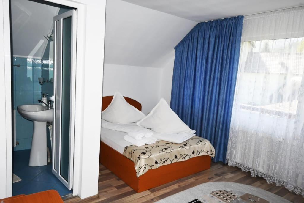 Hotel Casa Stefanut Moeciu De Sus Esterno foto