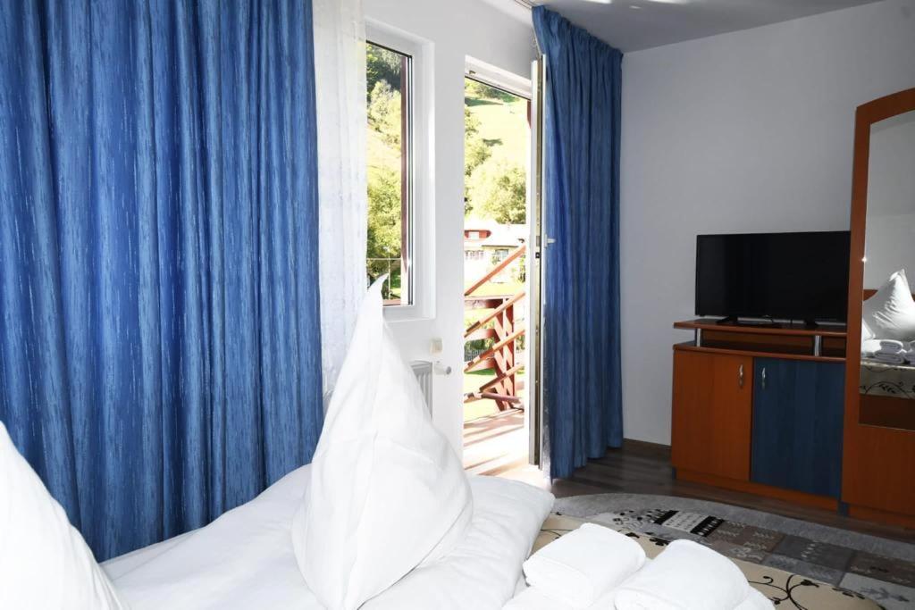 Hotel Casa Stefanut Moeciu De Sus Esterno foto