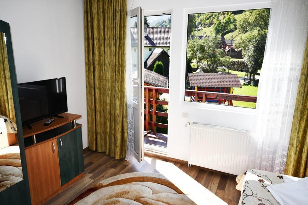Hotel Casa Stefanut Moeciu De Sus Esterno foto