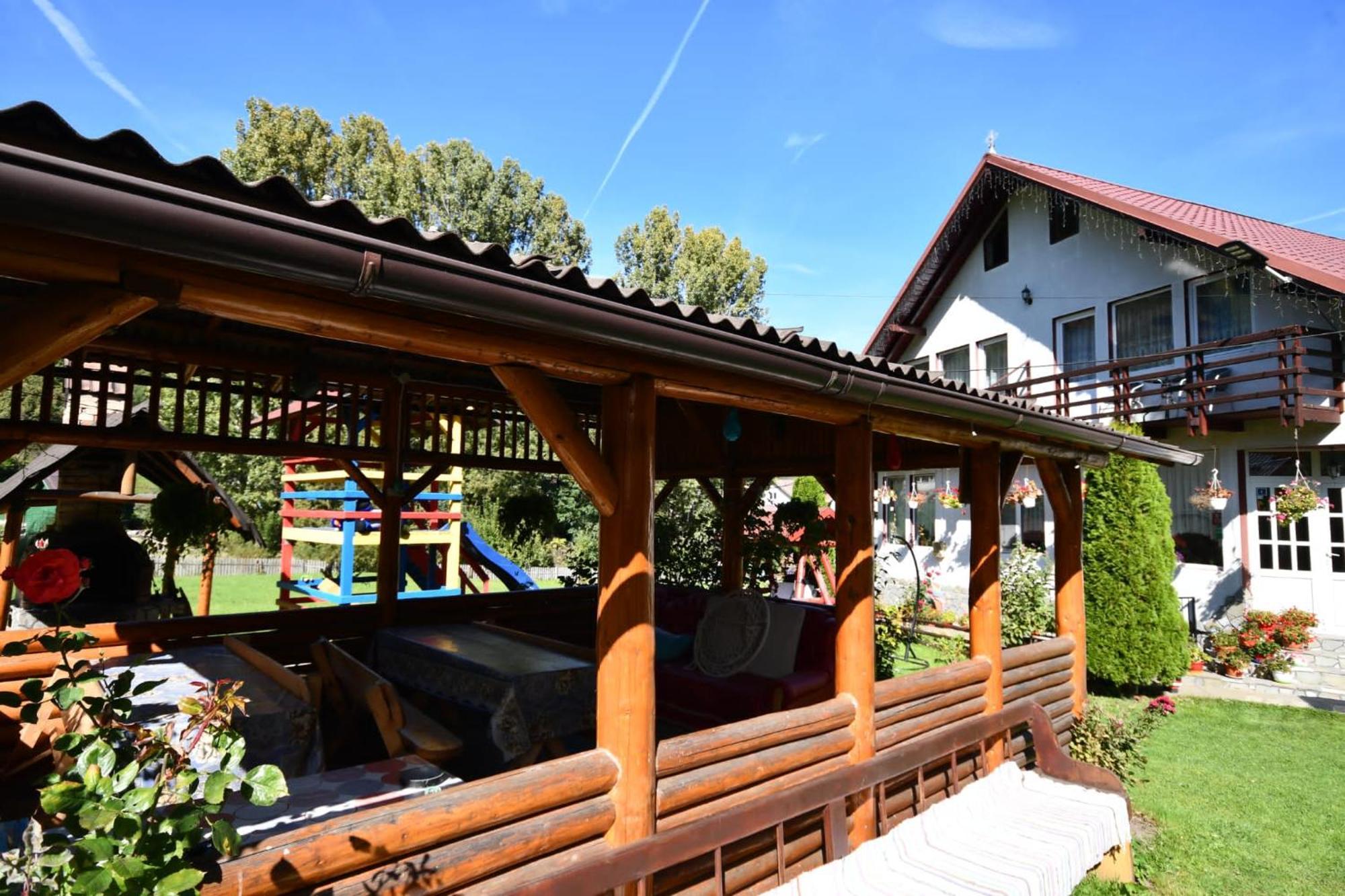 Hotel Casa Stefanut Moeciu De Sus Esterno foto