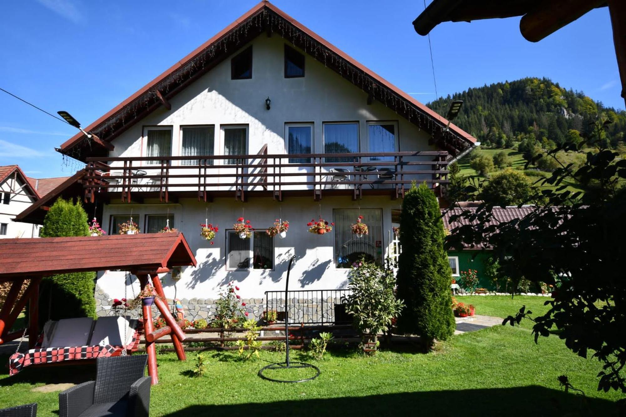 Hotel Casa Stefanut Moeciu De Sus Esterno foto